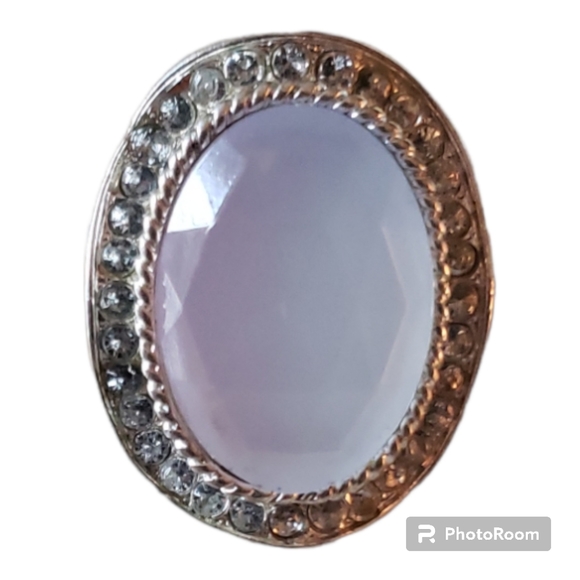 Vintage Avon Ring - Picture 1 of 6